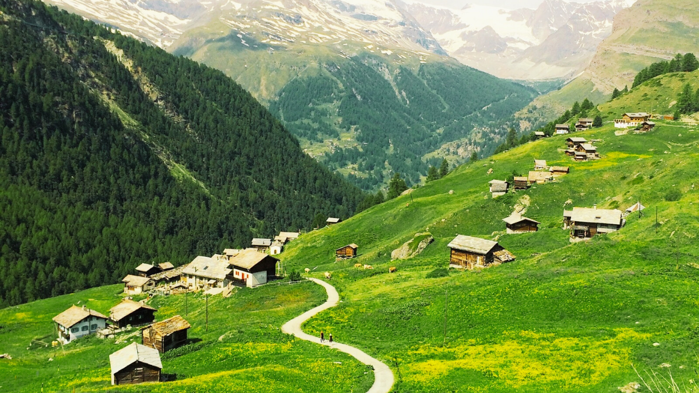 A Tale of Two Dreams: Your Unforgettable 7-Day Switzerland and Paris Group Tour